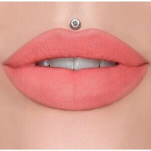 Jeffery Star Velvet Trap Lipstick Honey Suck Me